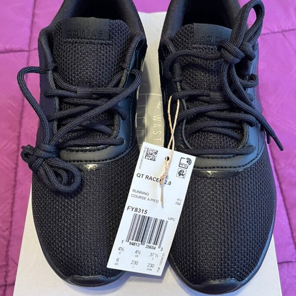 Adidas: Women's QT Racer 2.0 Cloudform Comfort, Running Shoes, Black, Size: 6 - Picture 2 of 7